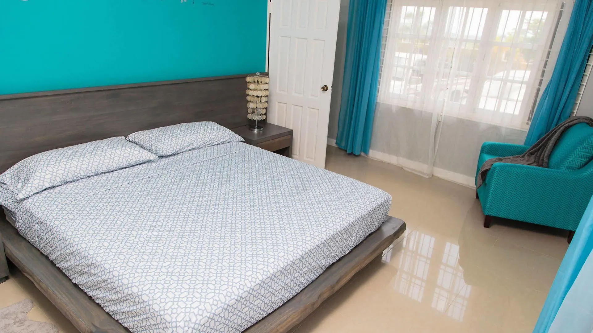Sky View Guest Apartments Irish Town 3*,  牙买加