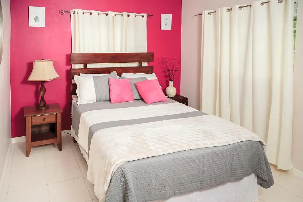 Sky View Guest Apartments Irish Town 3*,